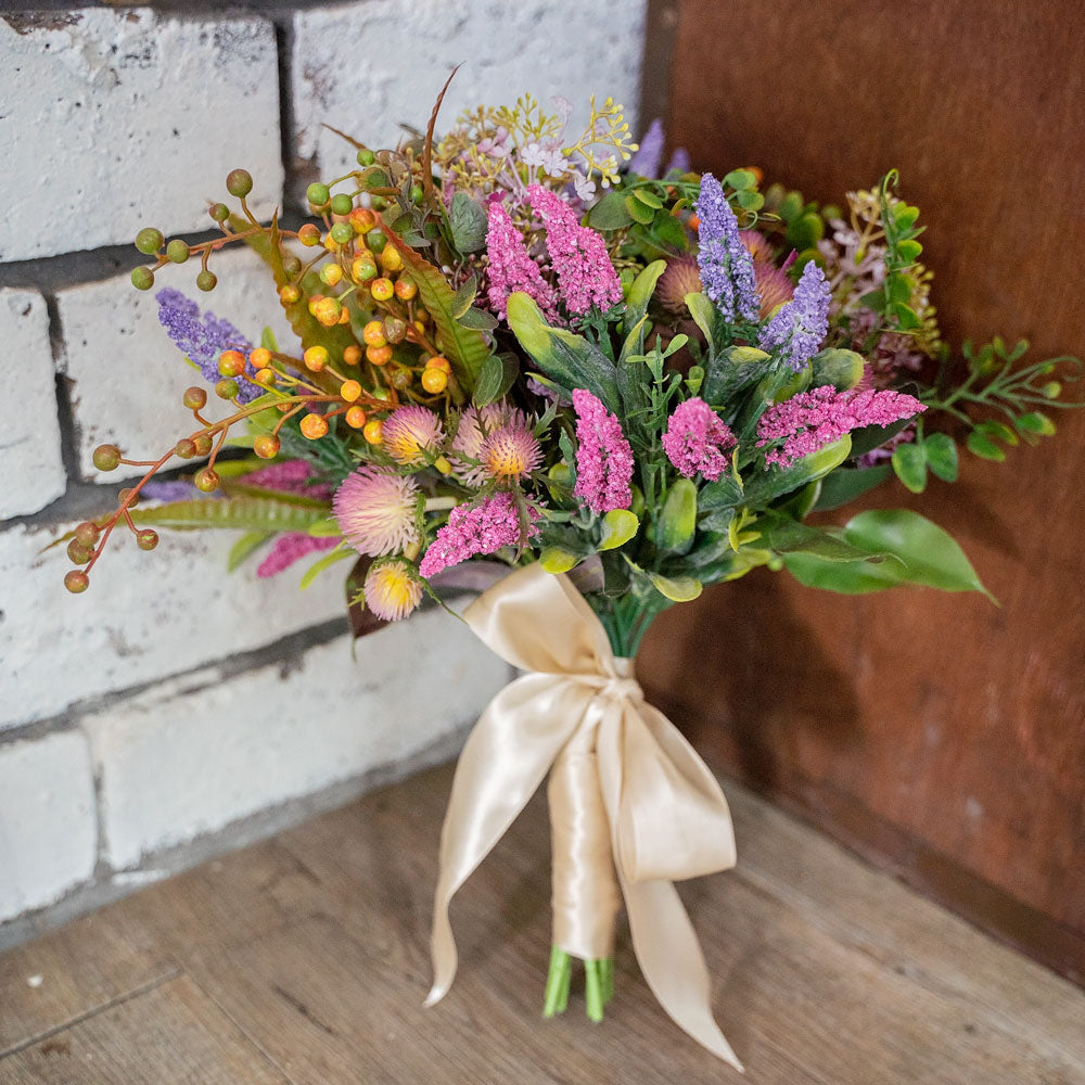 Bouquet hire - Berry me happy