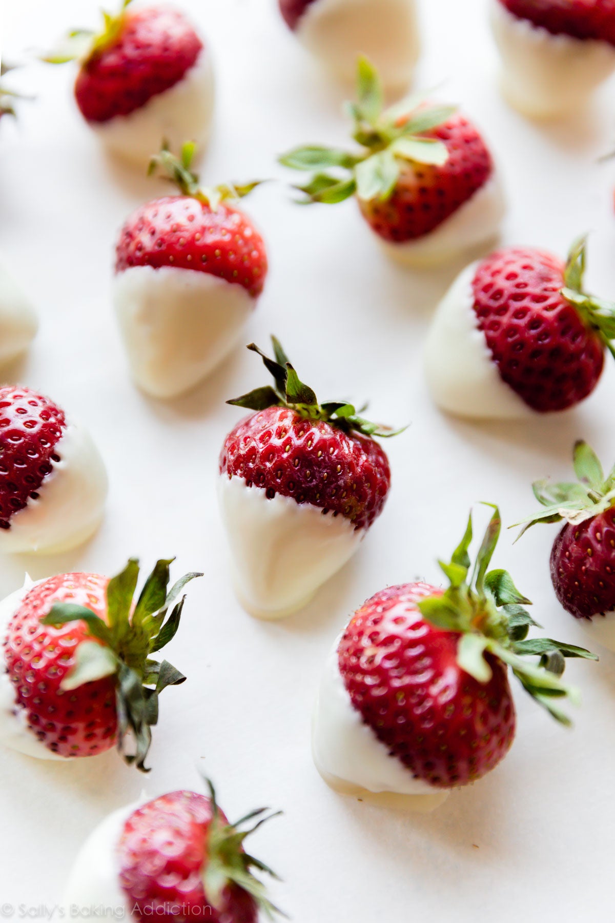 Cake flavour - White Choc Mud with Strawberry Swirl