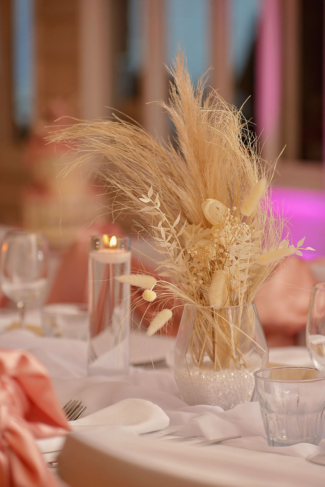 Reception styling - Dried flowers
