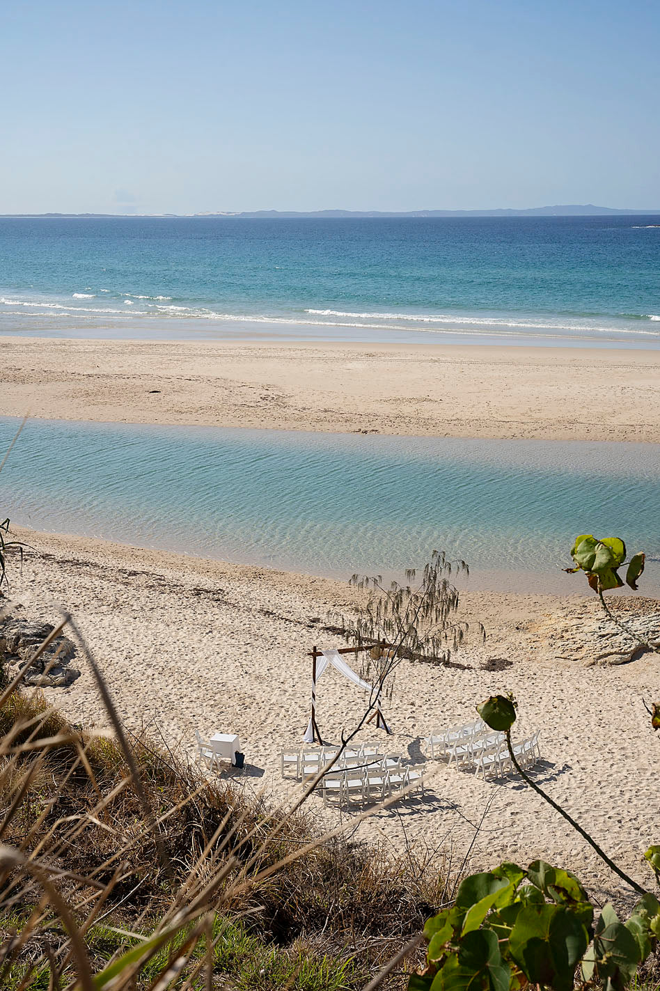 Pub Cove - North Stradbroke Island