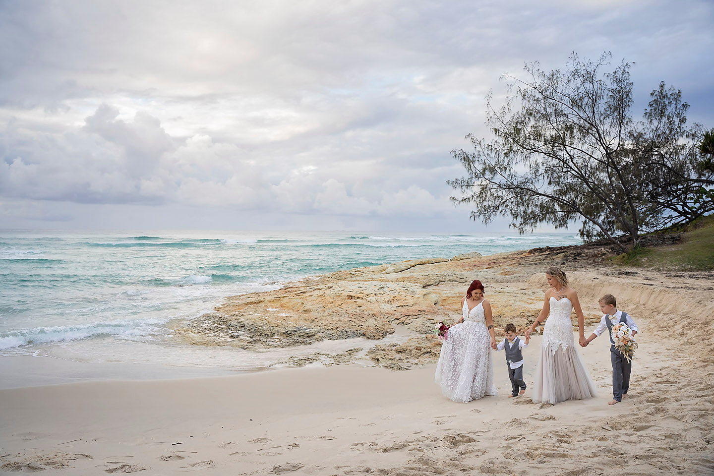 Pub Cove - North Stradbroke Island