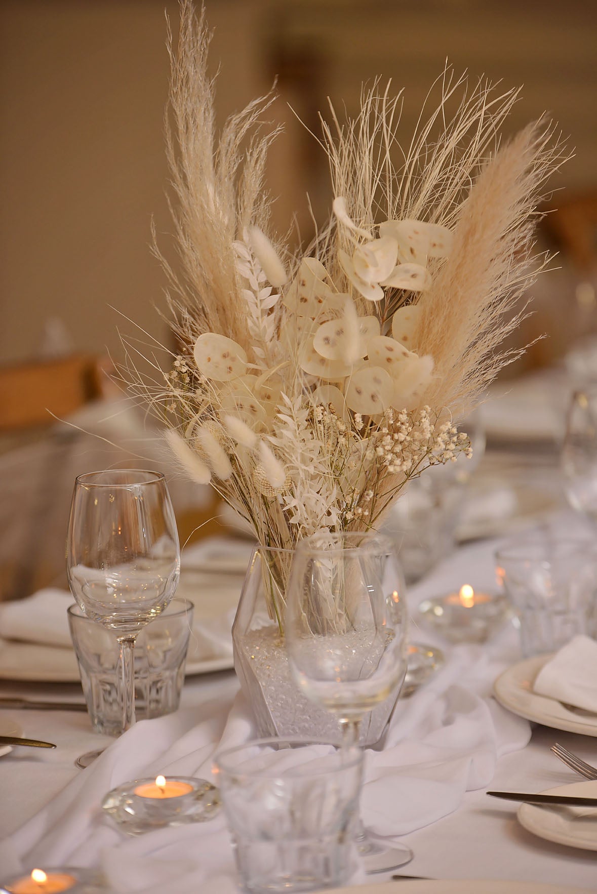 Reception styling - Dried flowers